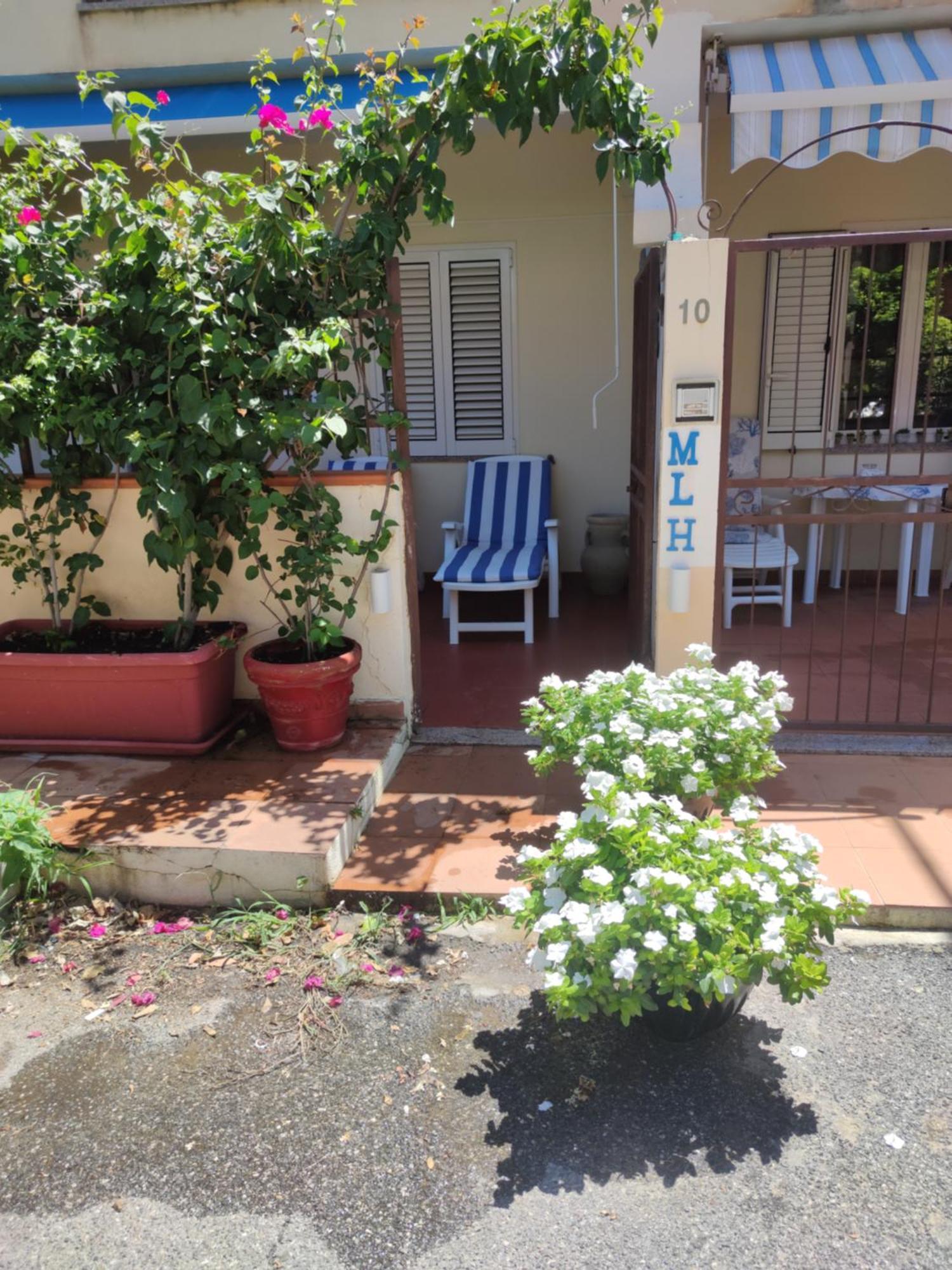 My Little House: Seaside Apartment with Patio and Parking Tropea Exterior photo